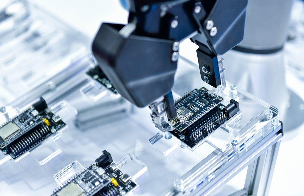 Robot gắp đặt: Giải pháp cho dây chuyền sản xuất