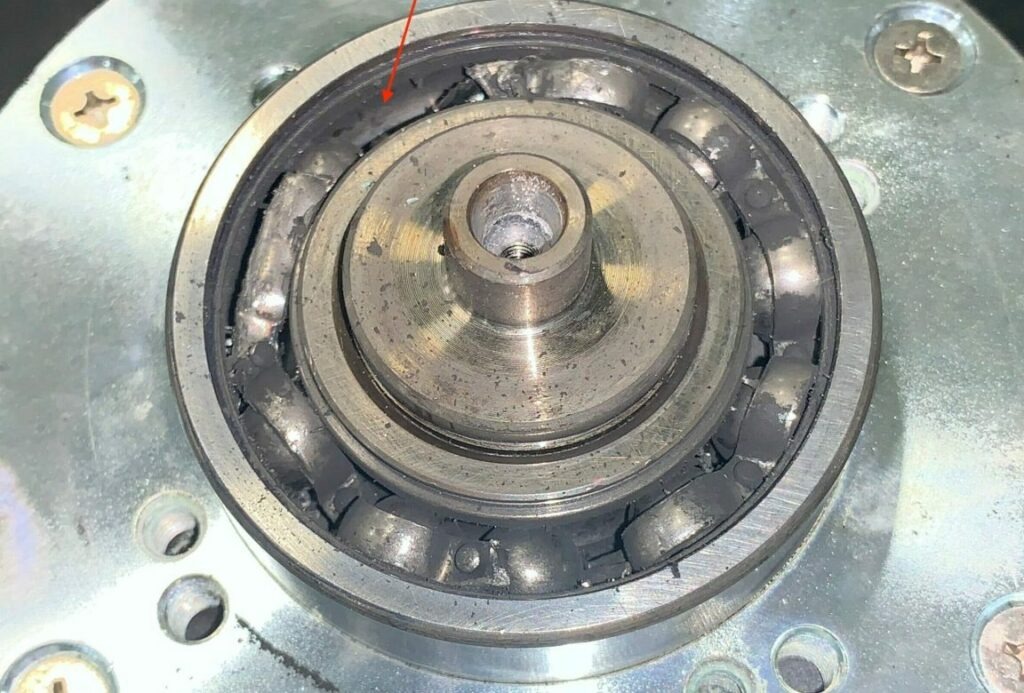 tinh trang hong vong bi o dong co servo