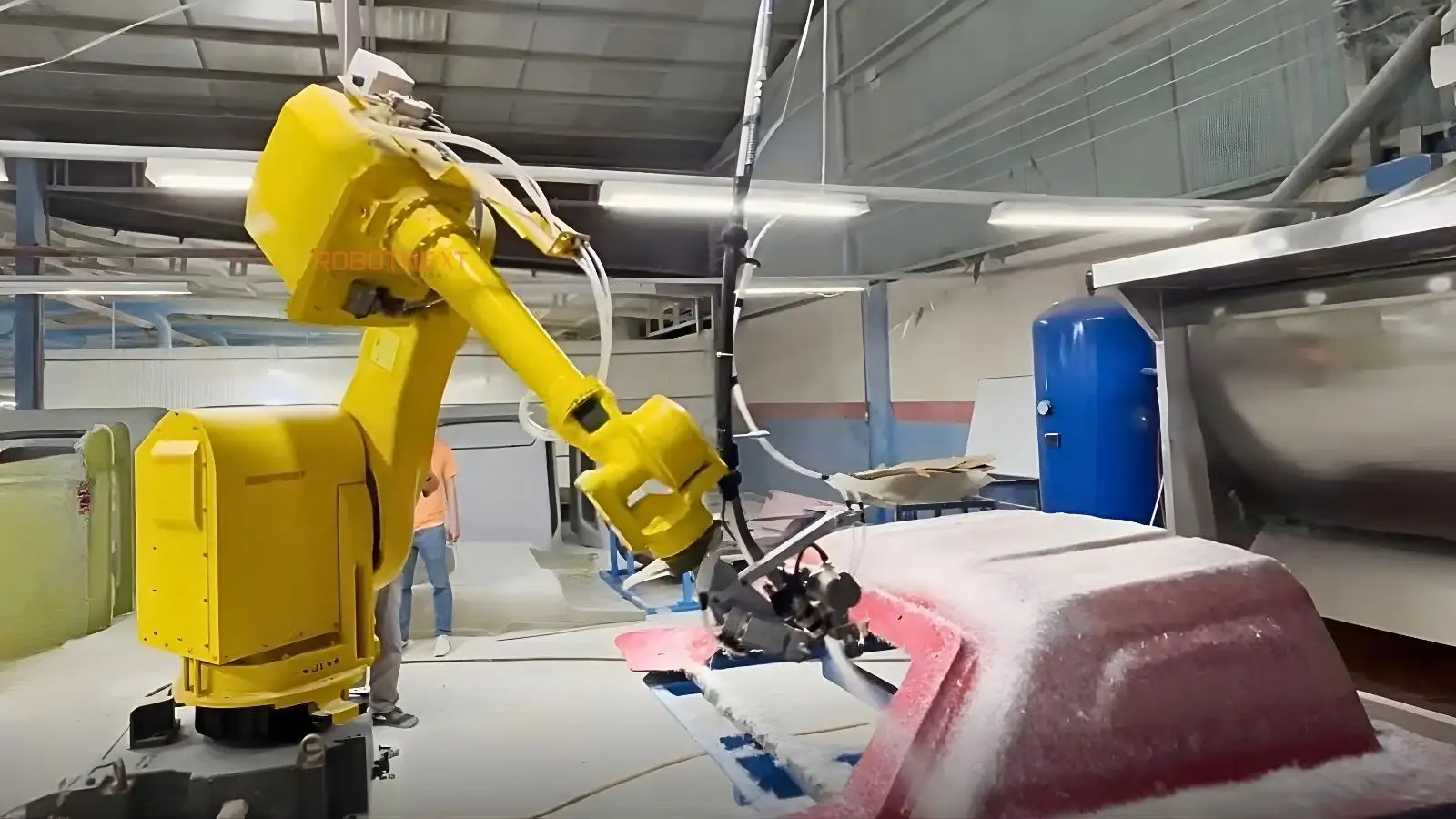 Đội ngũ kỹ sư Robonext thực hiện robot phun sợi FRP
